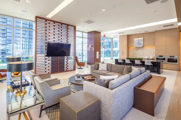 $6,800 | 1388 Kettner Boulevard, Unit 2006, San Diego, CA 92101