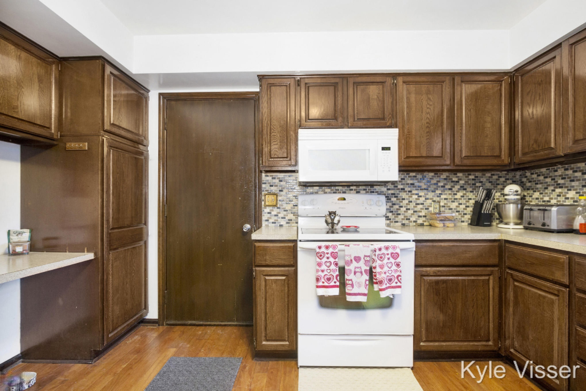 6474 Cascade Road Southeast Grand Rapids, MI 49546 - Photo 8 of 40 Kitchen Unit 1