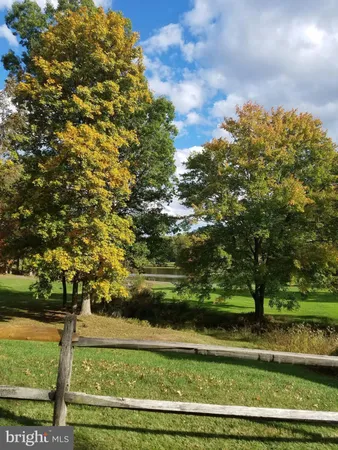 $1,800 | 3906 Penderview Drive, Unit 724, Fairfax, VA 22033