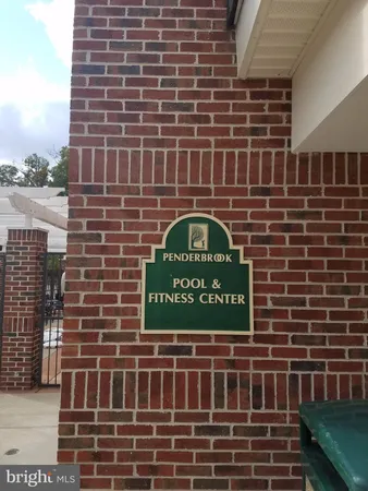 $1,800 | 3906 Penderview Drive, Unit 724, Fairfax, VA 22033