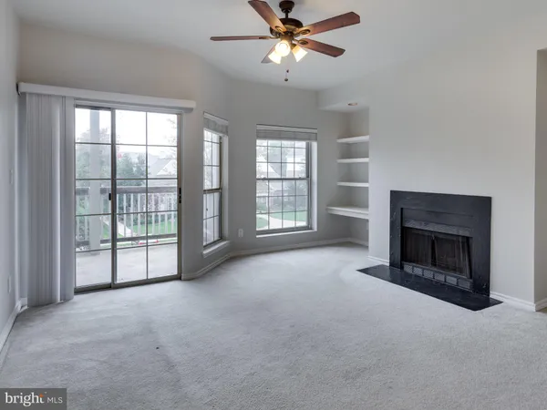 $1,800 | 3906 Penderview Drive, Unit 724, Fairfax, VA 22033