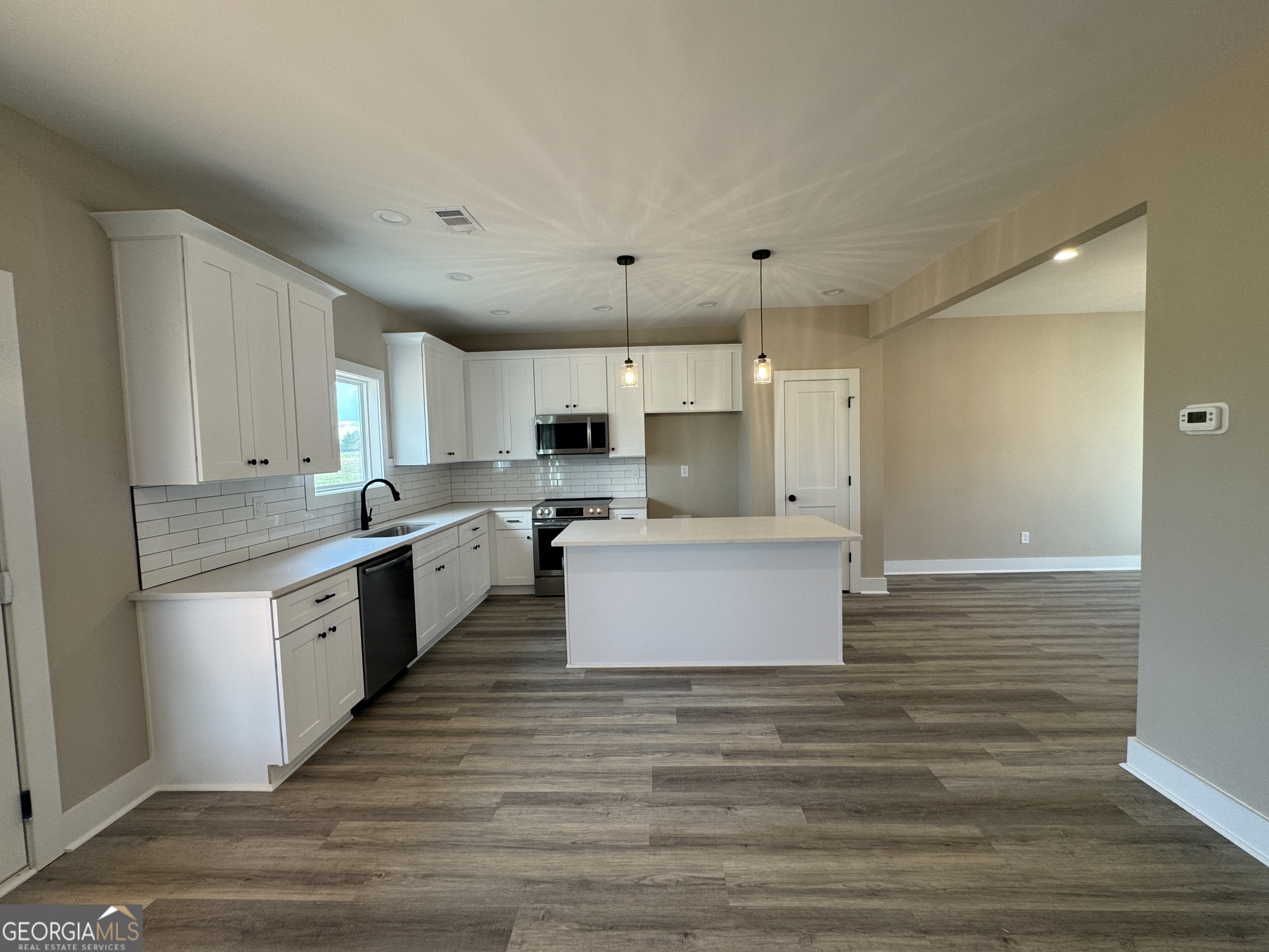 160 Melville Brown Road Williamson, GA 30292 - Photo 6 of 16