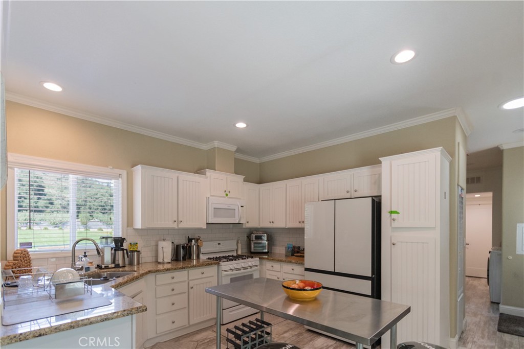 10443 Dover Canyon Road Templeton, CA 93465 - Photo 15 of 23 Gallery Image 15
