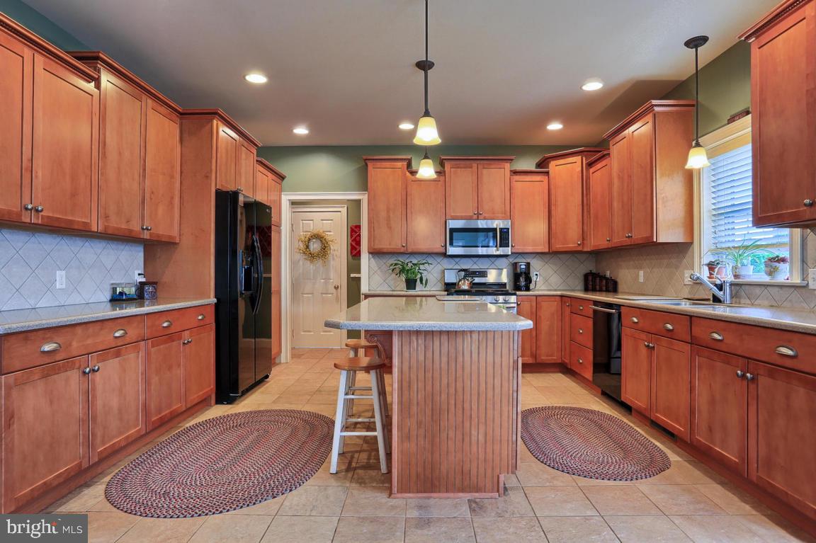 3016 Weaver Road Lititz, PA 17543 - Photo 14 of 39 Gallery Image 14