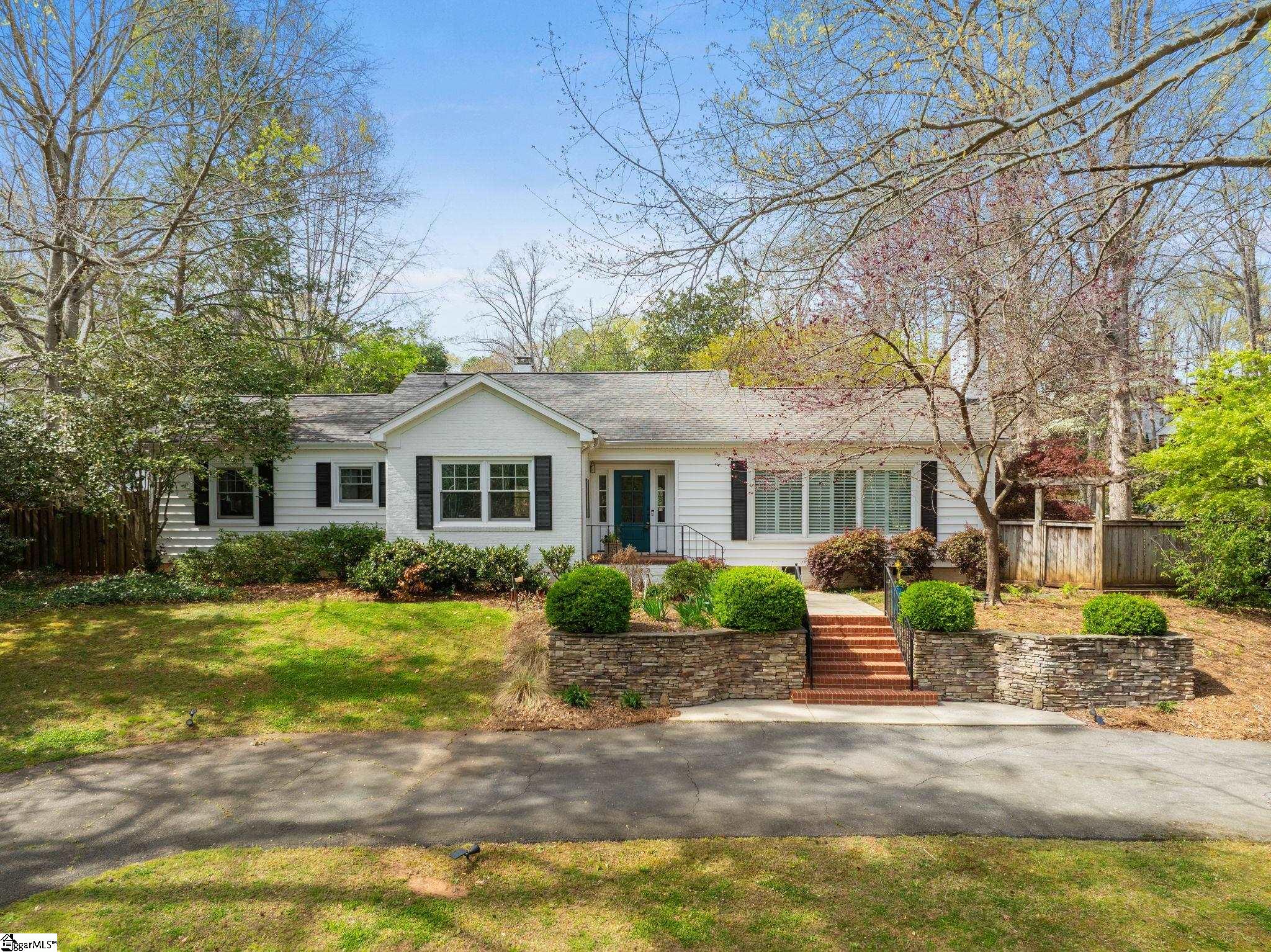 32 Heather Way Greenville, SC 29605 - Photo 1 of 34