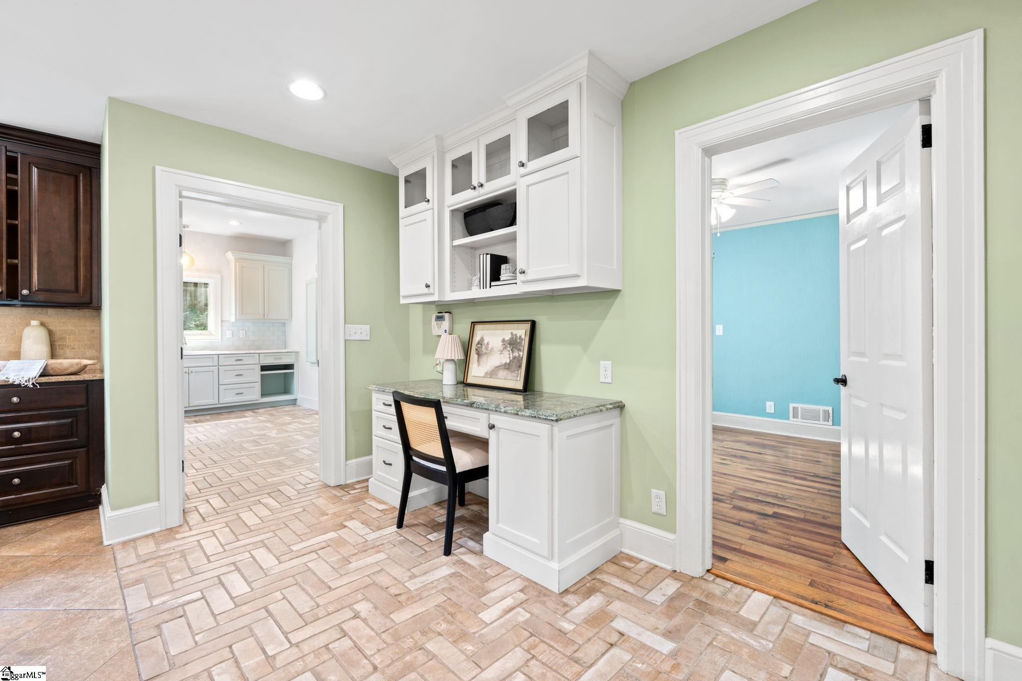 32 Heather Way Greenville, SC 29605 - Photo 18 of 34