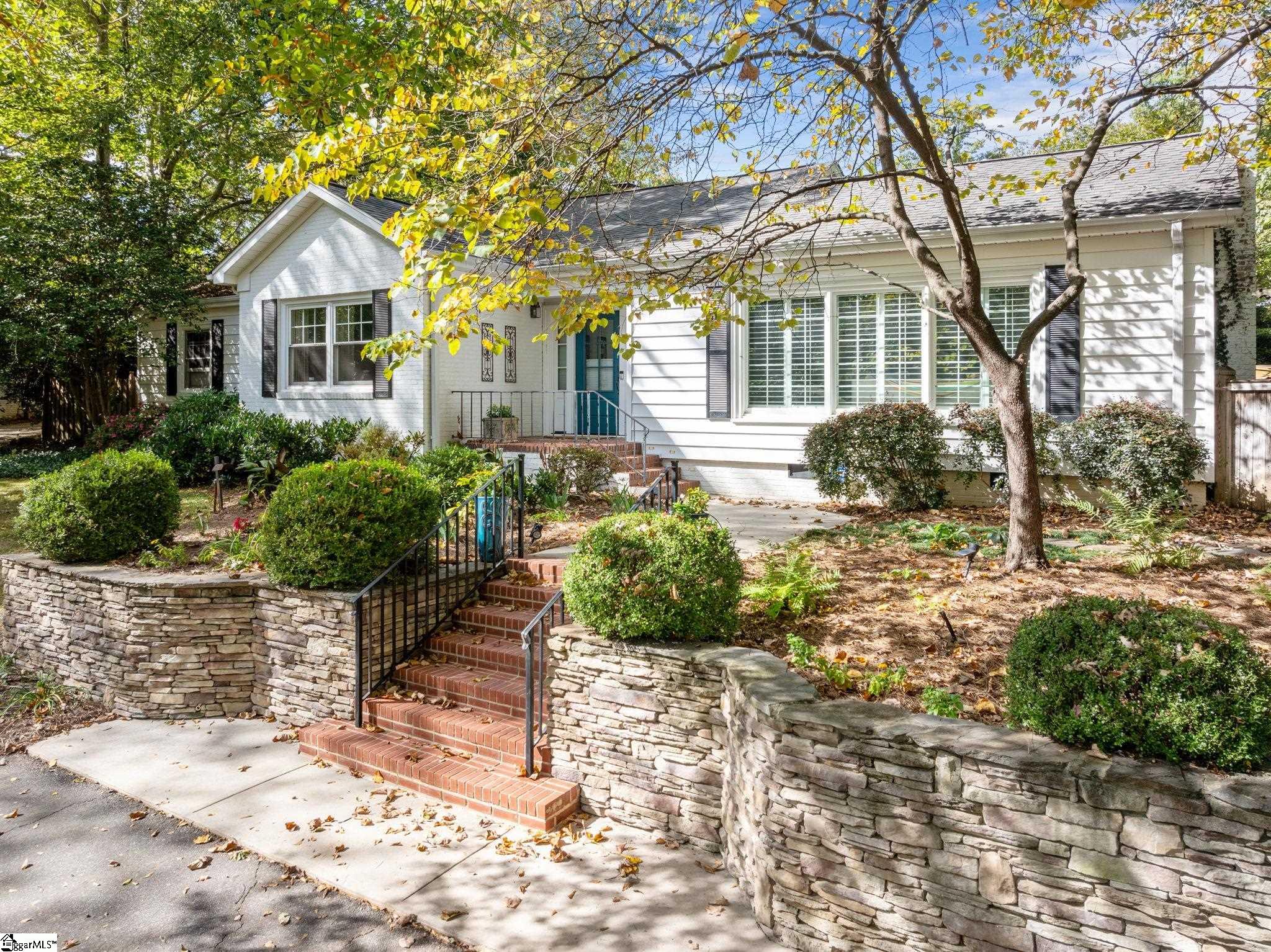 32 Heather Way Greenville, SC 29605 - Photo 2 of 48