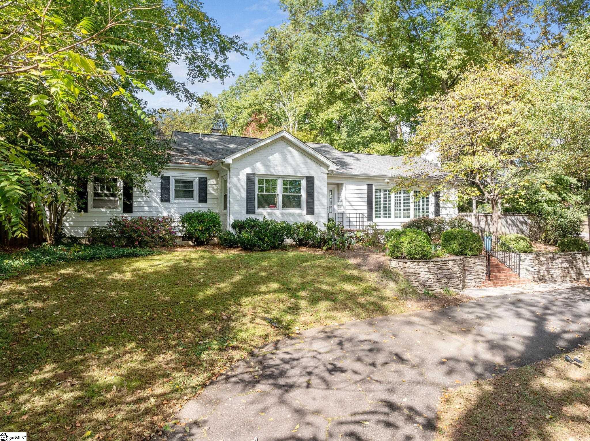 32 Heather Way Greenville, SC 29605 - Photo 5 of 48