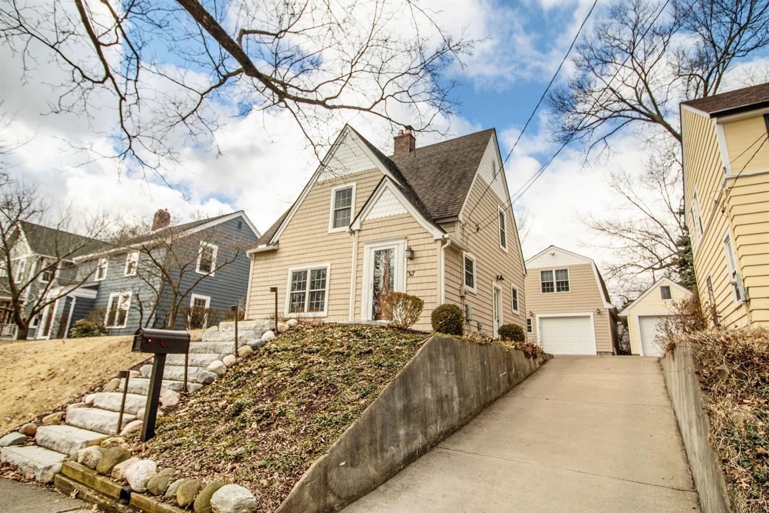 317 Maple Ridge Ann Arbor, MI 48103 - Photo 1 of 29 Photo 1