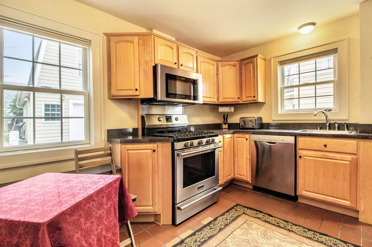317 Maple Ridge Ann Arbor, MI 48103 - Photo 11 of 29 Photo 11