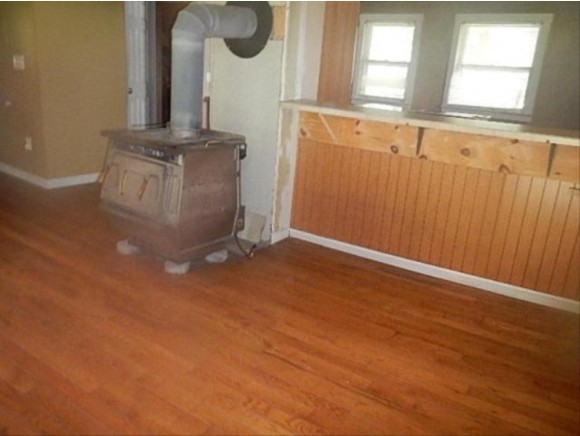6 Field Street Proctor, VT 05765 - Photo 2 of 4
