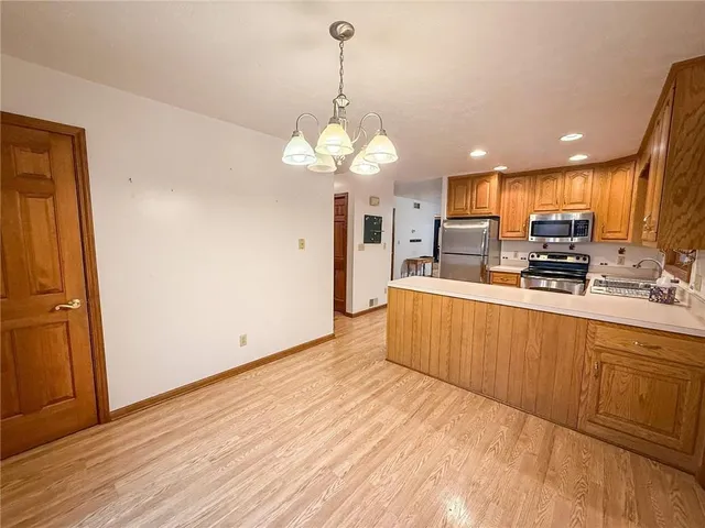 $279,900 | 122 Helga Drive, West Sunbury, PA 16061