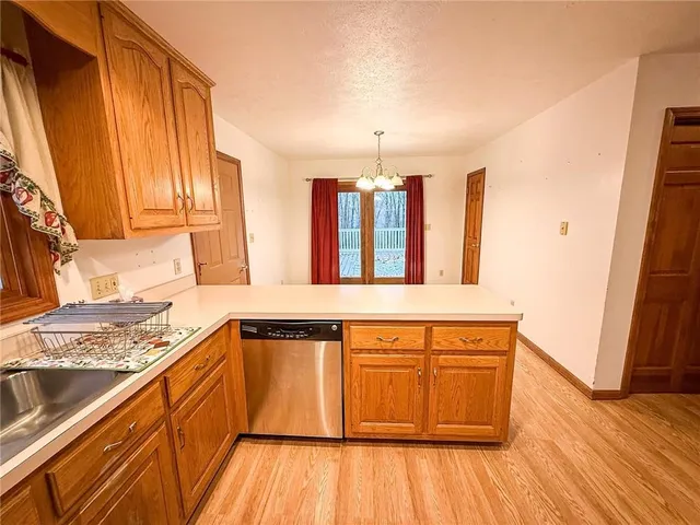 $279,900 | 122 Helga Drive, West Sunbury, PA 16061