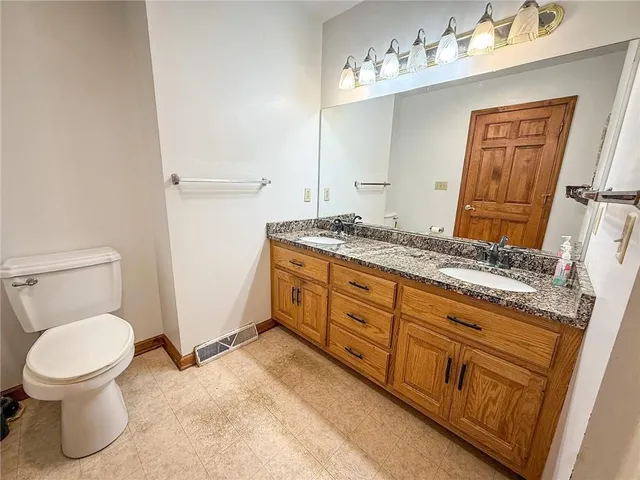 $279,900 | 122 Helga Drive, West Sunbury, PA 16061