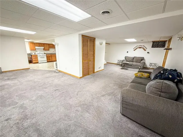 $279,900 | 122 Helga Drive, West Sunbury, PA 16061