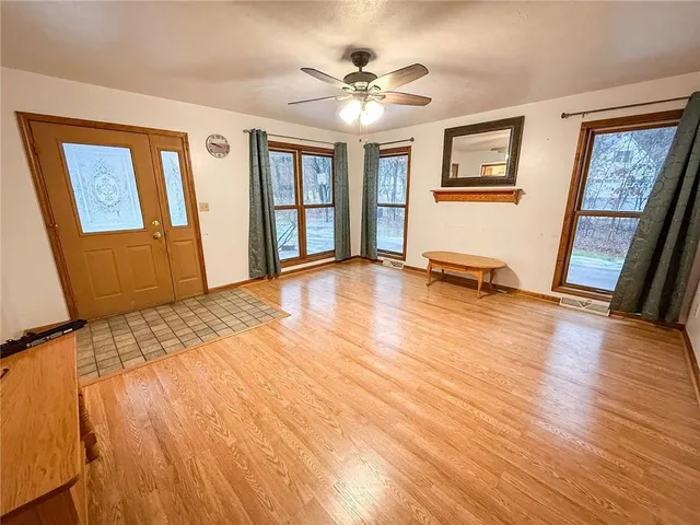 $279,900 | 122 Helga Drive, West Sunbury, PA 16061