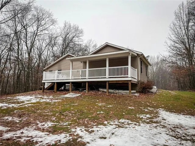 $279,900 | 122 Helga Drive, West Sunbury, PA 16061