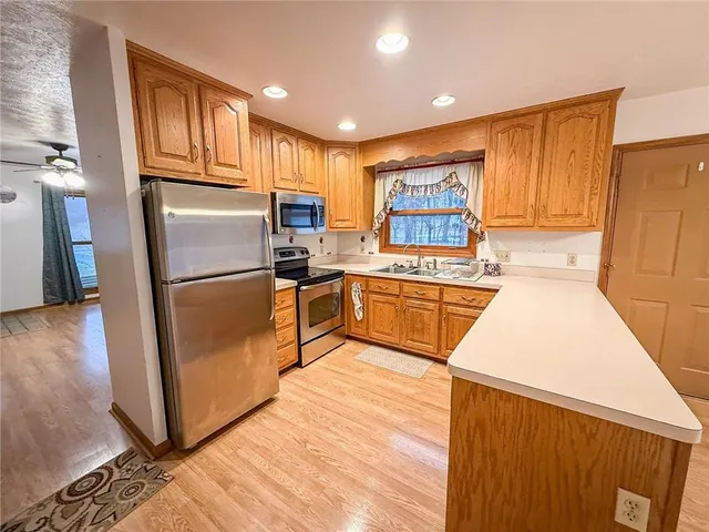 $279,900 | 122 Helga Drive, West Sunbury, PA 16061