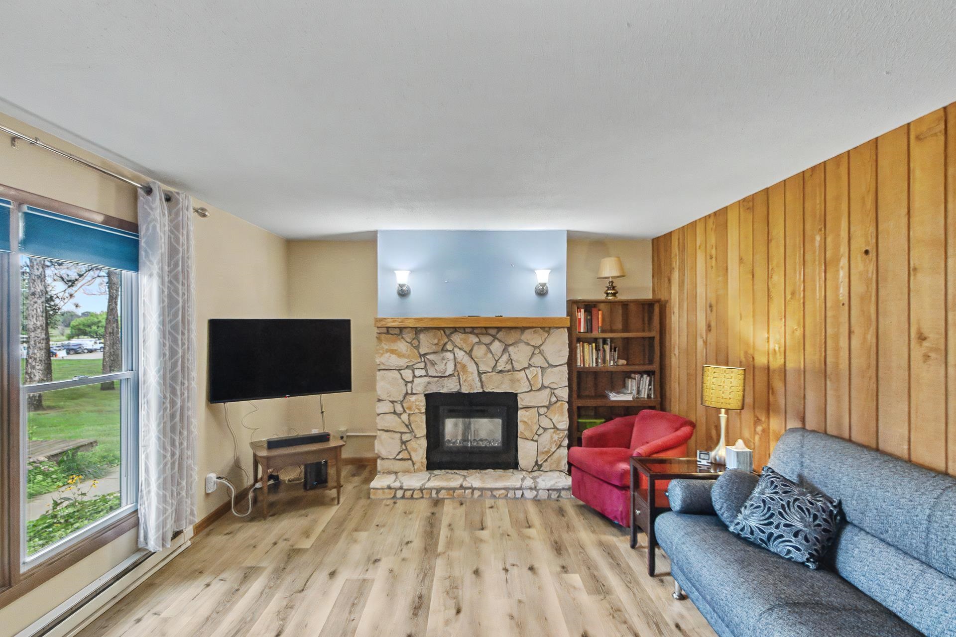 801 Saddle Ridge Portage, WI 53901 - Photo 21 of 52 Gallery Image 21