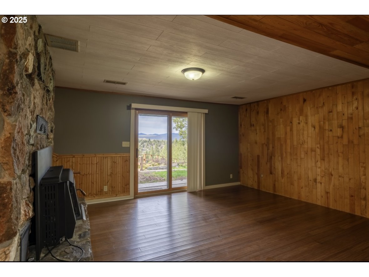 49988 Pine Haven Road Canyon City, OR 97820 - Photo 26 of 41