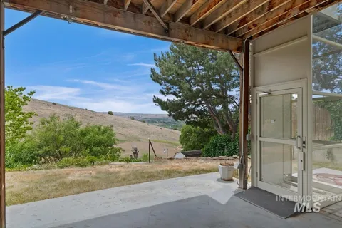 $1,200,000 | 2168 South Ridge Point Way, Boise, ID 83712