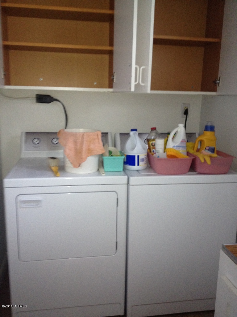 3111 East Charter Oak Road Phoenix, AZ 85032 - Photo 25 of 25 Laundry