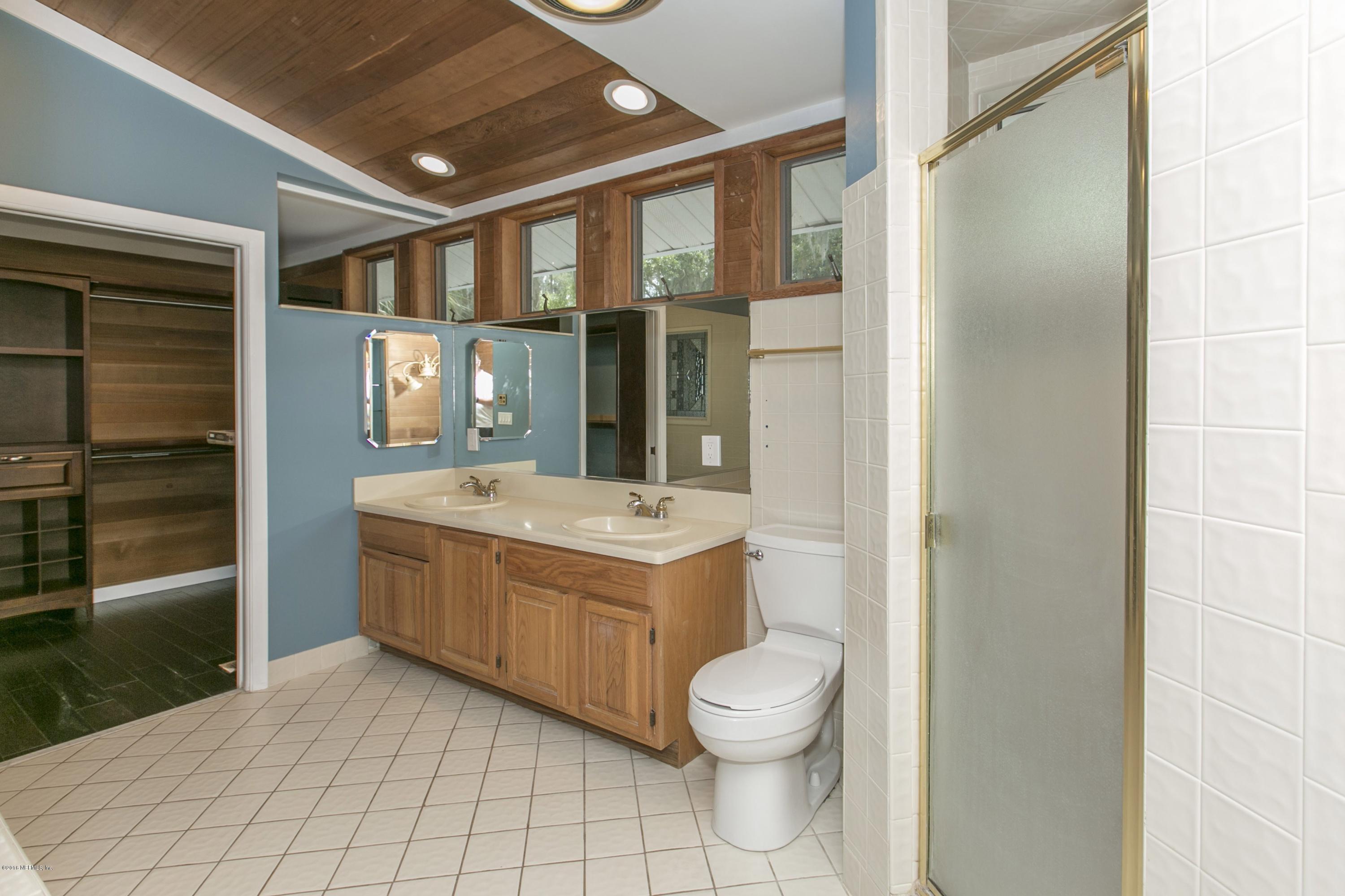 13131 Fort Caroline Road Jacksonville, FL 32225 - Photo 18 of 25 Master Bathroom