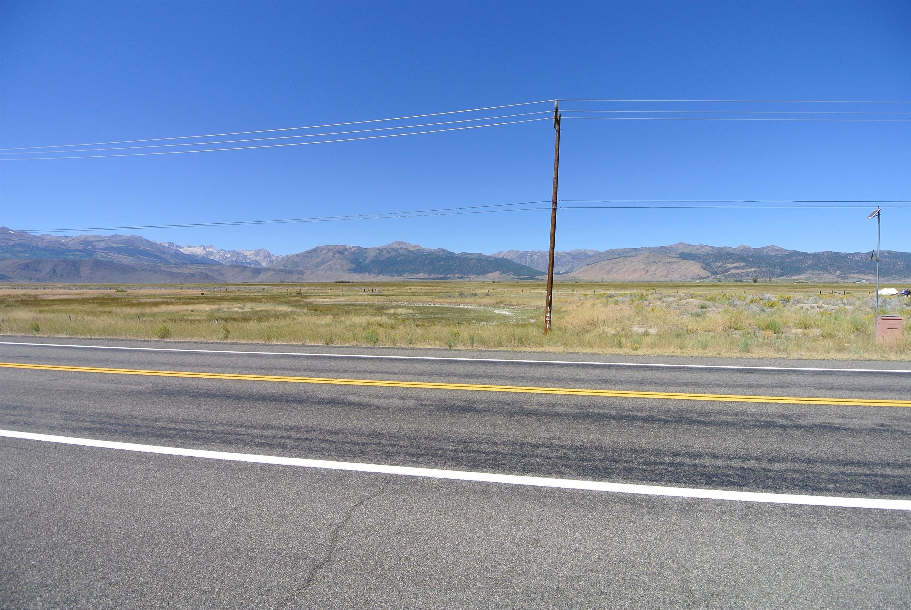 395 Bridgeport Ca Bridgeport, CA 93517 - Photo 9 of 12 View of mountain background