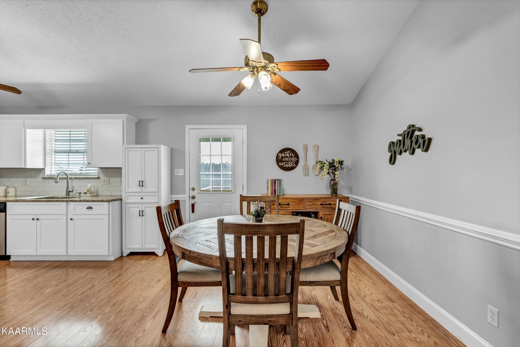 1433 Lambert Road Greenback, TN 37742 - Photo 8 of 34 a dining room with furniture and window