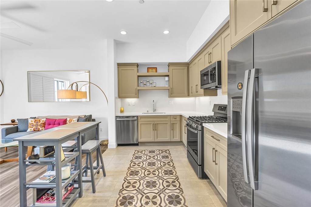 1632 Doheny Way Dana Point, CA 92629 - Photo 11 of 32