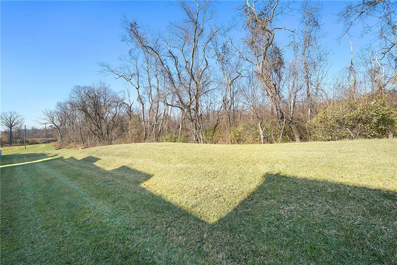322 Maple Ridge Drive Canonsburg, PA 15317 - Photo 24 of 25 Gallery Image 24