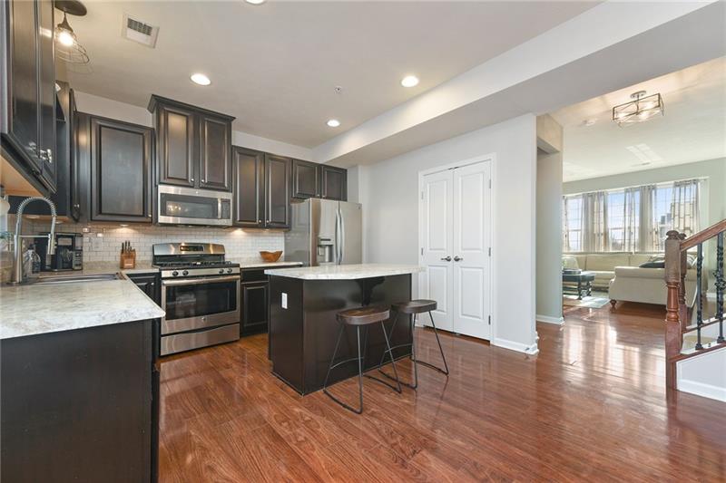 322 Maple Ridge Drive Canonsburg, PA 15317 - Photo 5 of 25 Gallery Image 5