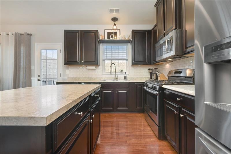 322 Maple Ridge Drive Canonsburg, PA 15317 - Photo 6 of 25 Gallery Image 6