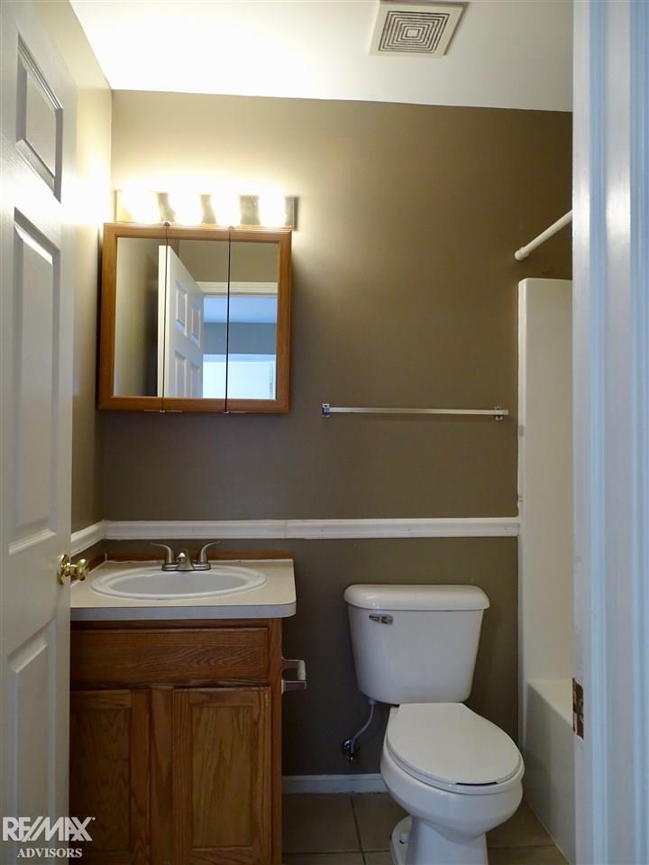 25260 Independence Trail Warren, MI 48089 - Photo 35 of 42