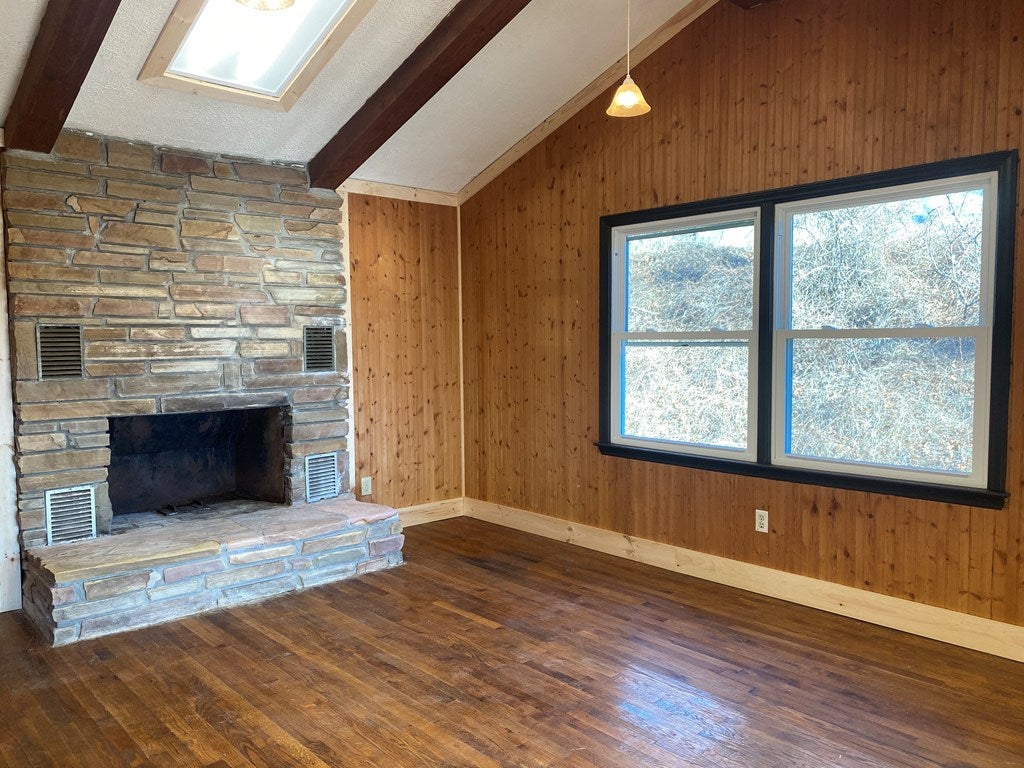 1436 Rickey Road Max Meadows, VA 24360 - Photo 8 of 27 Gallery Image 8
