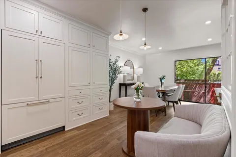 $1,199,000 | 1932 North Larrabee Street, Chicago, IL 60614