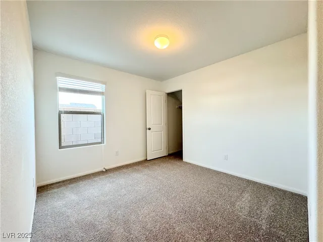 $2,350 | 6002 Swift Lariat Street, Las Vegas, NV 89113