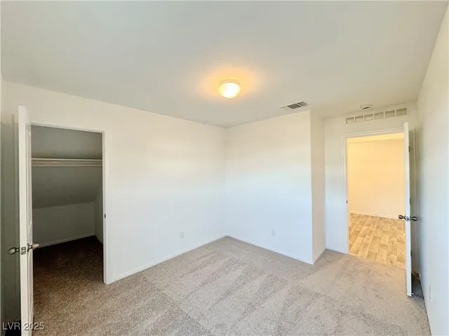 $2,350 | 6002 Swift Lariat Street, Las Vegas, NV 89113