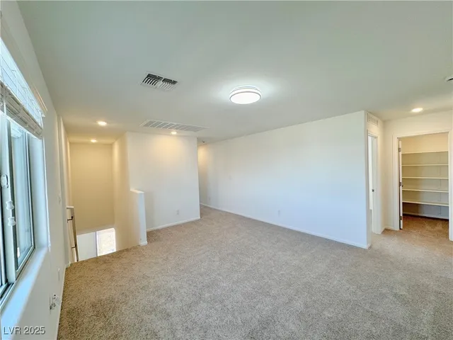 $2,350 | 6002 Swift Lariat Street, Las Vegas, NV 89113