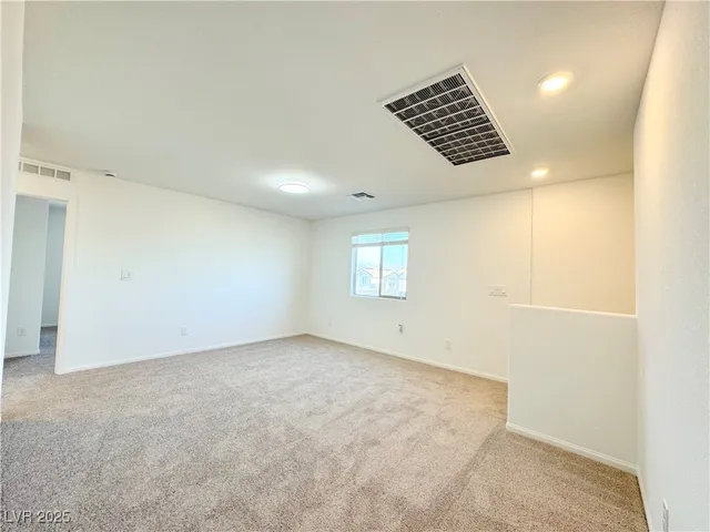 $2,350 | 6002 Swift Lariat Street, Las Vegas, NV 89113