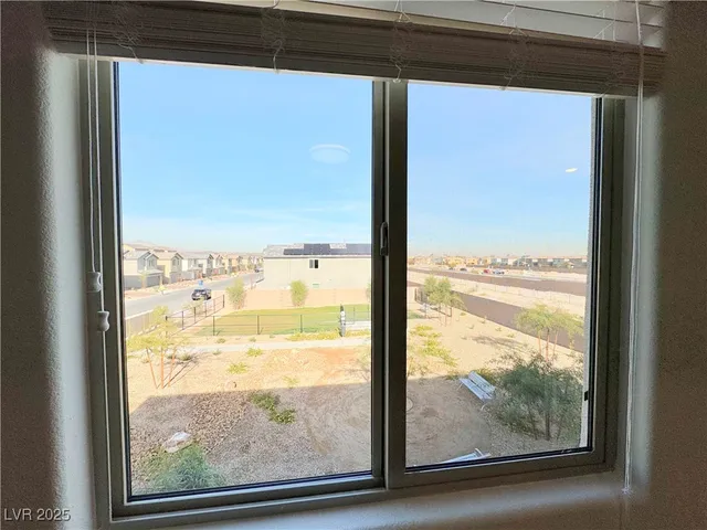 $2,350 | 6002 Swift Lariat Street, Las Vegas, NV 89113