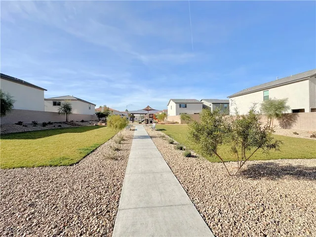 $2,350 | 6002 Swift Lariat Street, Las Vegas, NV 89113