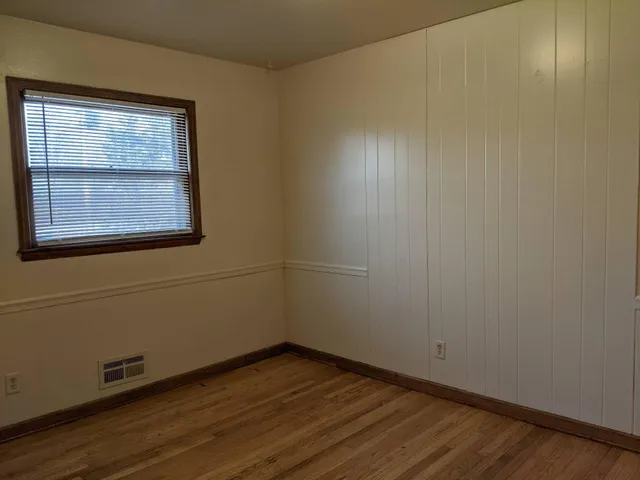 $1,100 | 5846 North 83rd Street, Unit UPPR, Milwaukee, WI 53218
