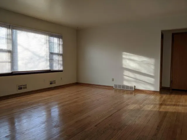 $1,100 | 5846 North 83rd Street, Unit UPPR, Milwaukee, WI 53218