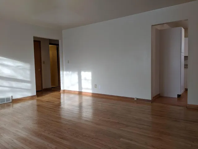 $1,100 | 5846 North 83rd Street, Unit UPPR, Milwaukee, WI 53218