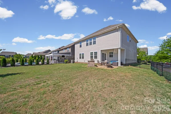 $630,000 | 7066 Hamilton Mill Drive, Waxhaw, NC 28173