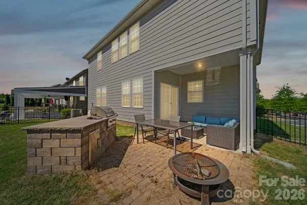 $630,000 | 7066 Hamilton Mill Drive, Waxhaw, NC 28173