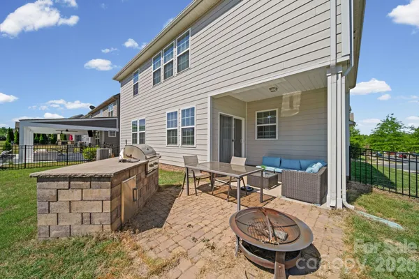 $630,000 | 7066 Hamilton Mill Drive, Waxhaw, NC 28173