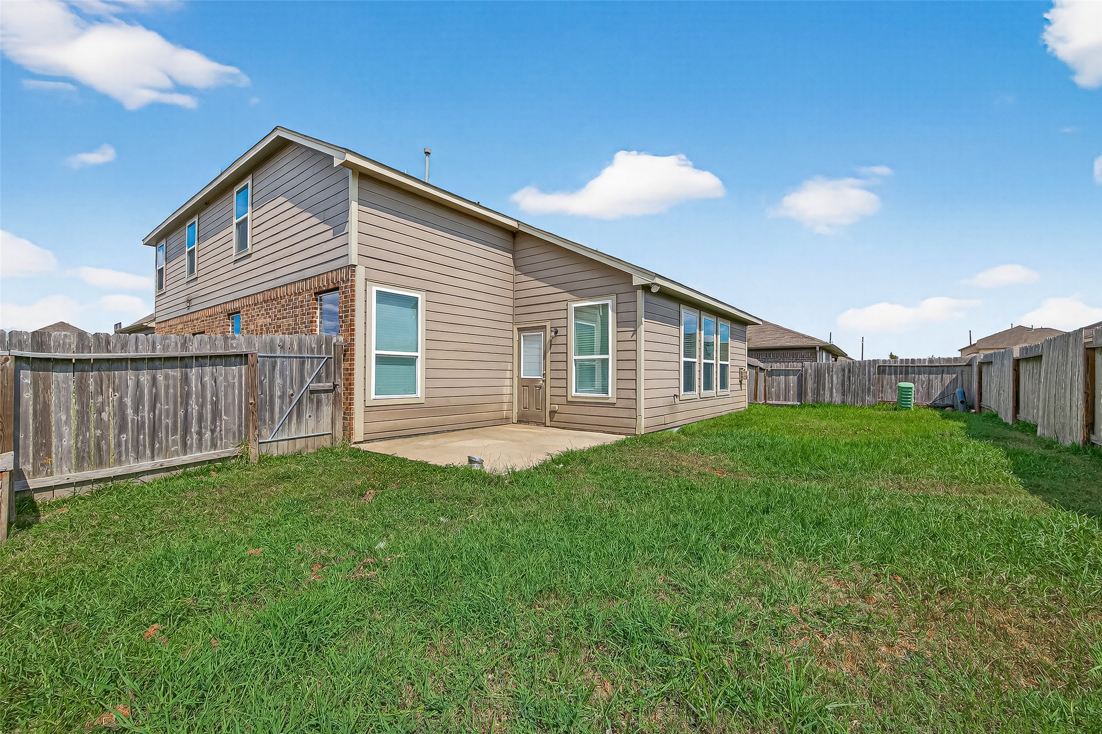 3035 Tandem Court Rosenberg, TX 77471 - Photo 28 of 28 a view of a house with backyard and porch
