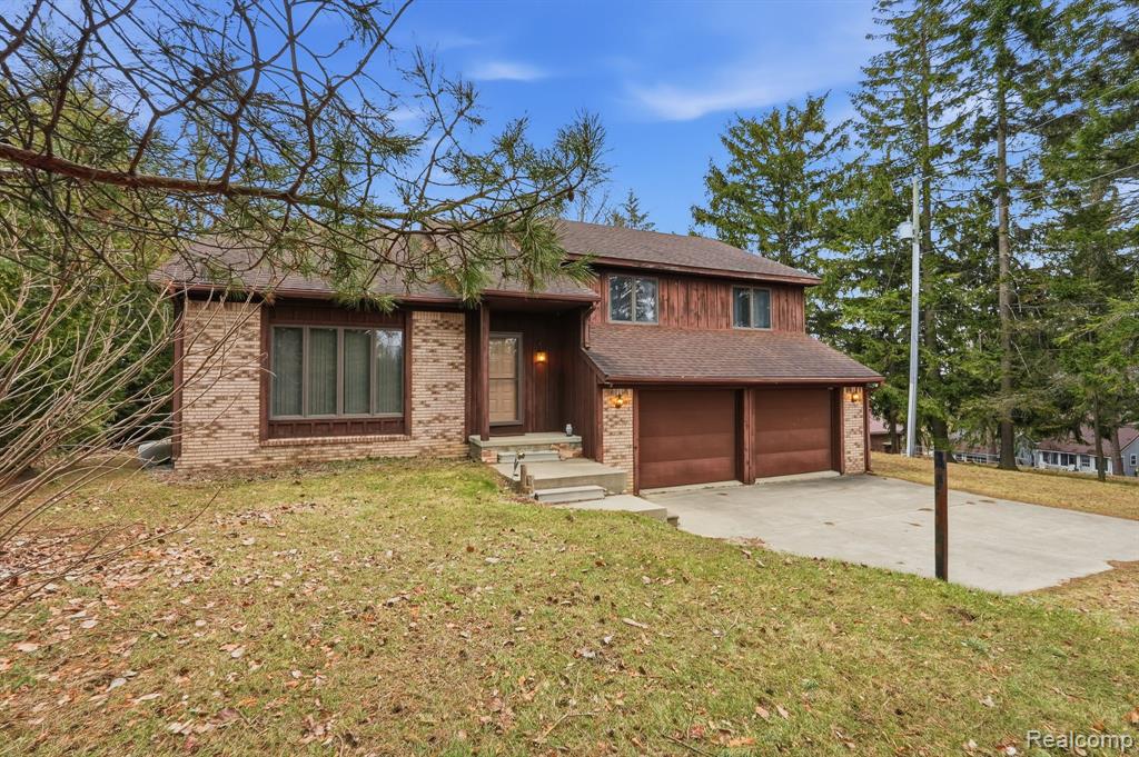 5436 North Lakeshore Road Deckerville, MI 48427 - Photo 5 of 48